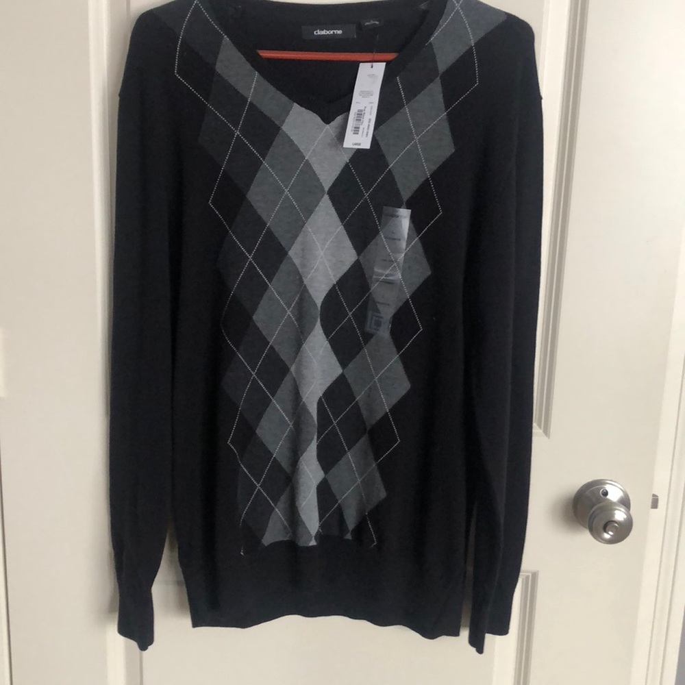 Men’s lightweight sweater.  Argyle pattern
